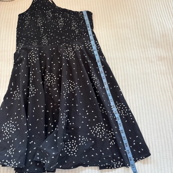 Urban Outfitters Dahlia Smocked One Shoulder Black White Detail Sundress S - Picture 13 of 13